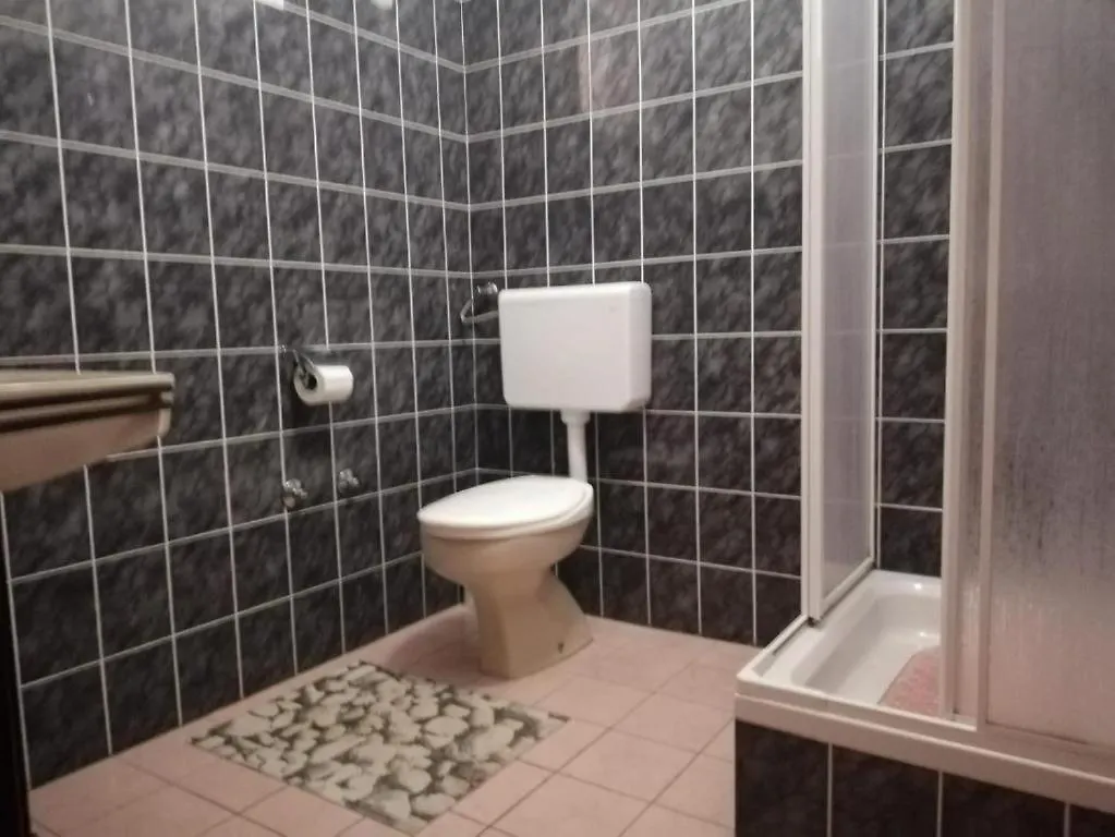 Apartments Josip Poreč 0*,  Croacia